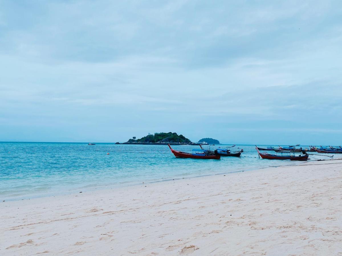 Andaman Beach Resort Lipe Exterior foto